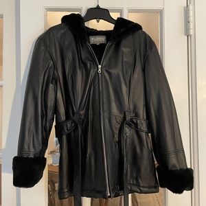 WILSONS LEATHER Women’s Belted Leather Jacket with Faux Fur